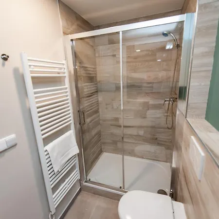Apartments 4U: Kampus Upstairs Hradec Kralove Exterior photo