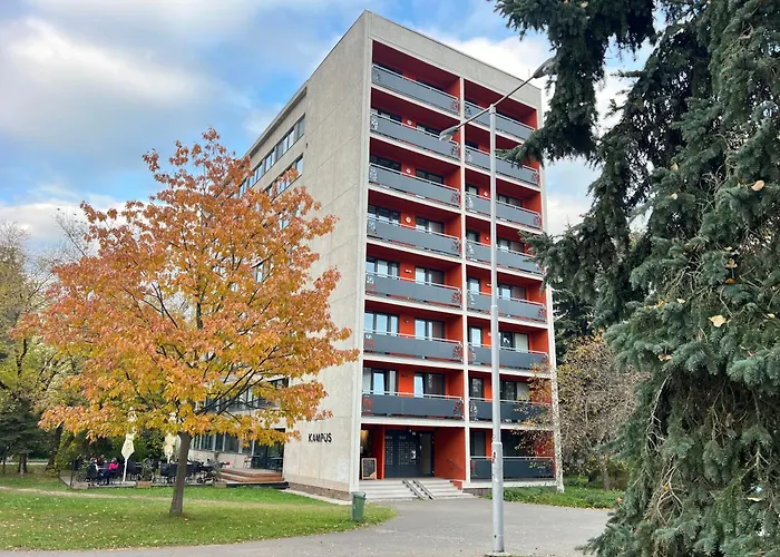 Apartments 4U: Kampus Upstairs Hradec Kralove