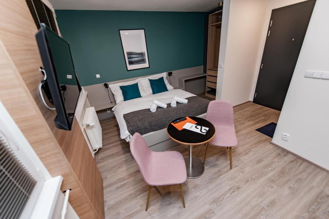 4u: Kampus Upstairs Apartment Hradec Králové